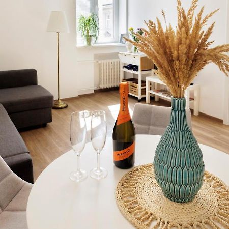 Apartamento Boutique Flat In Old Town Bratislava Exterior foto